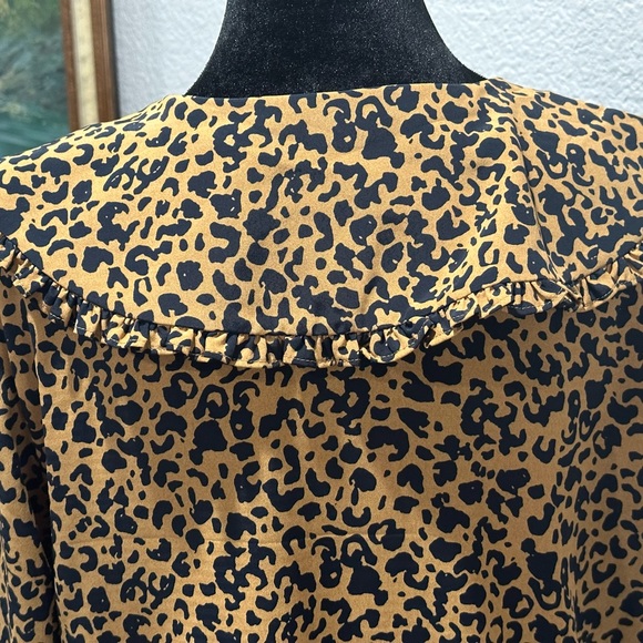 Animal print, Leopard print blouse. Used once ( runs big) - Picture 7 of 9